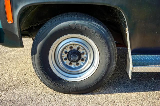 Photo of 1975 Green Chevrolet C20/K20