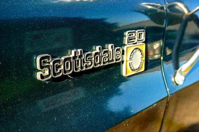 Photo of 1975 Green Chevrolet C20/K20