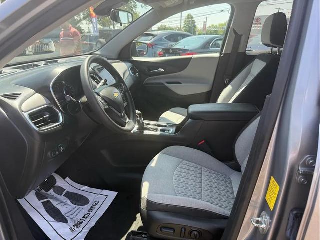 Photo of 2023 Sterling Gray Metallic Chevrolet Equinox