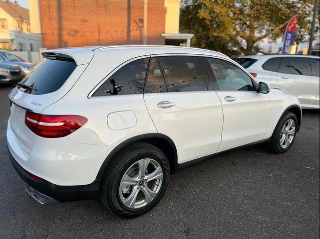 Photo of 2018 White Mercedes-Benz GLC 300