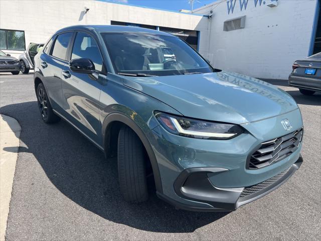 Photo of 2023 Nordic Forest Pearl Honda HR-V
