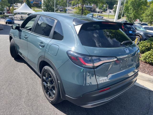 Photo of 2023 Nordic Forest Pearl Honda HR-V