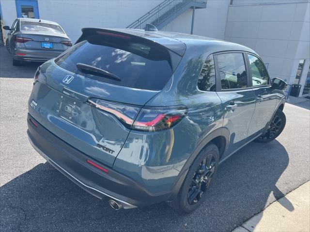 Photo of 2023 Nordic Forest Pearl Honda HR-V