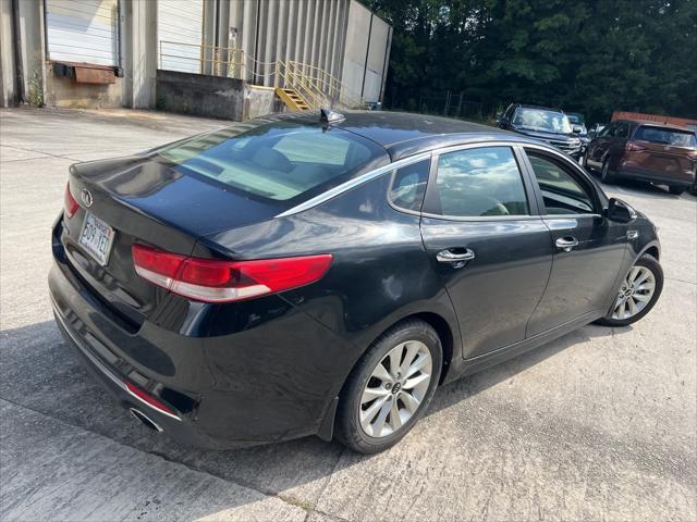Photo of 2018 Ebony Black Kia Optima