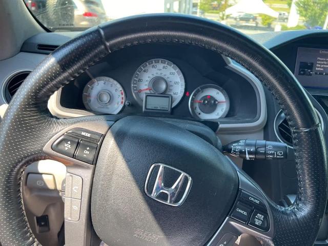 Photo of 2012 Crystal Black Pearl Honda Pilot