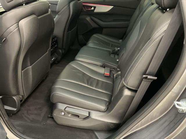 Photo of 2023 Liquid Carbon Metallic Acura MDX