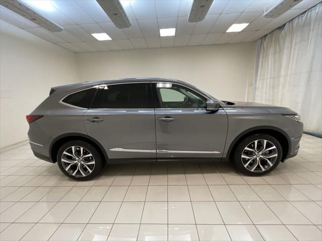 Photo of 2023 Liquid Carbon Metallic Acura MDX