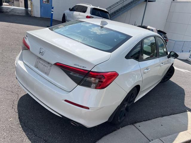Photo of 2022 Platinum White Pearl Honda Civic