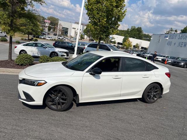 Photo of 2022 Platinum White Pearl Honda Civic