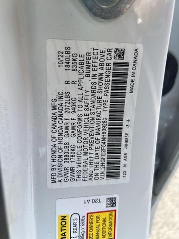 Photo of 2022 Platinum White Pearl Honda Civic