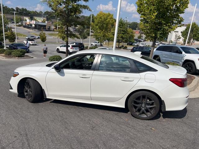 Photo of 2022 Platinum White Pearl Honda Civic