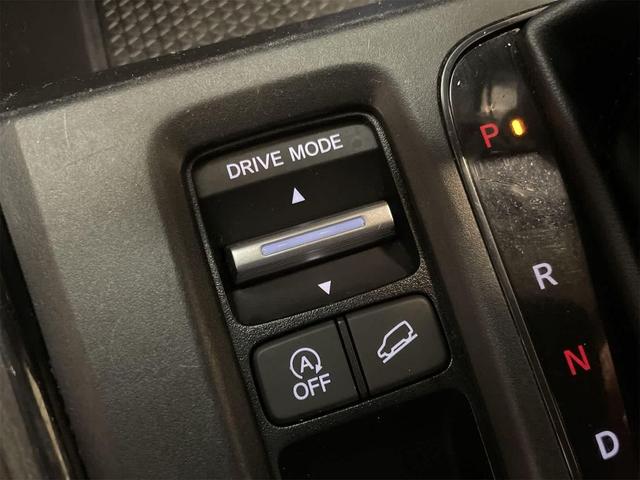 Photo of 2024 Crystal Black Pearl Honda CR-V