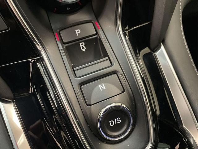 Photo of 2021 Lunar Silver Metallic Acura RDX