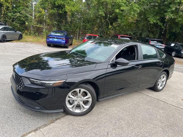 Photo of 2024 Crystal Black Pearl Honda Accord