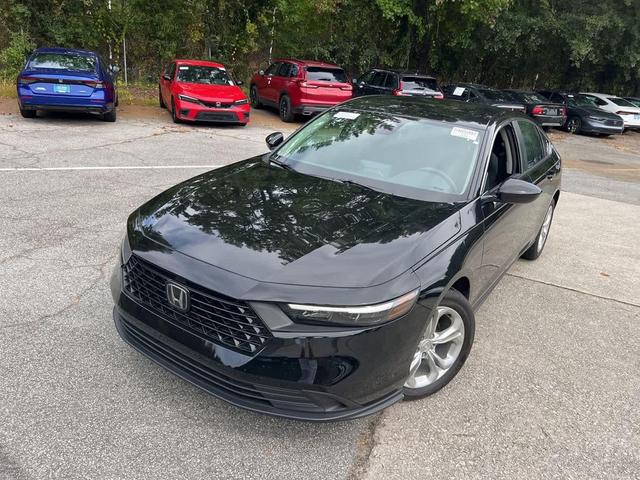 Photo of 2024 Crystal Black Pearl Honda Accord