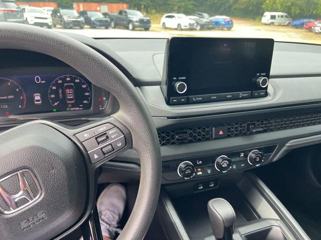 Photo of 2024 Crystal Black Pearl Honda Accord