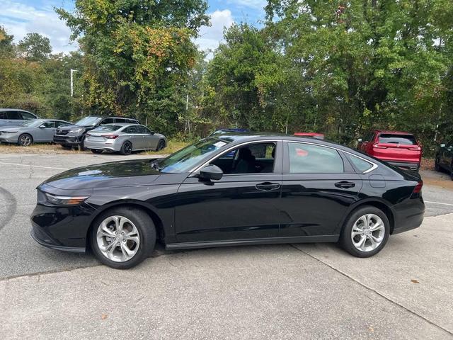 Photo of 2024 Crystal Black Pearl Honda Accord
