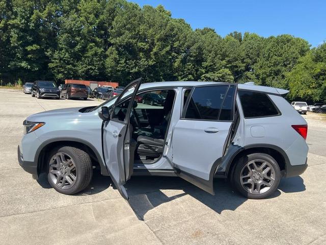 Photo of 2022 Sonic Gray Pearl Honda Passport