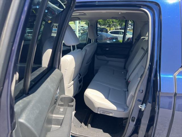 Photo of 2022 Obsidian Blue Pearl Honda Ridgeline