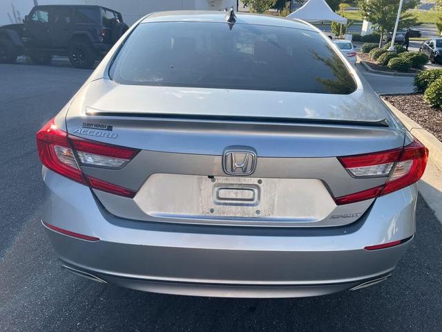 Photo of 2022 Lunar Silver Metallic Honda Accord