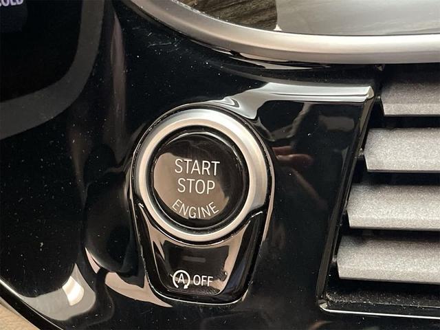 Photo of 2021 Phytonic Blue Metallic BMW 530