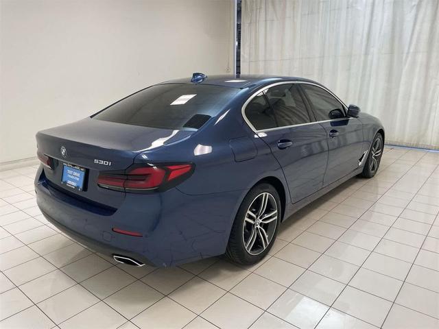 Photo of 2021 Phytonic Blue Metallic BMW 530