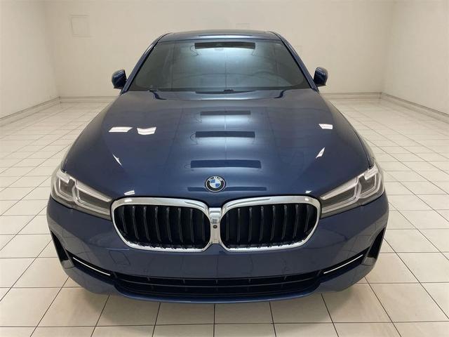 Photo of 2021 Phytonic Blue Metallic BMW 530