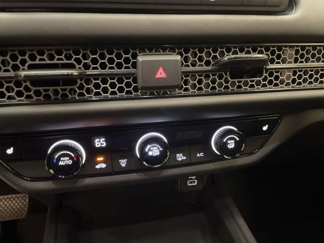 Photo of 2024 Platinum White Pearl Honda HR-V