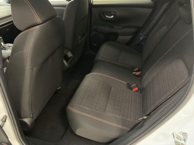 Photo of 2024 Platinum White Pearl Honda HR-V