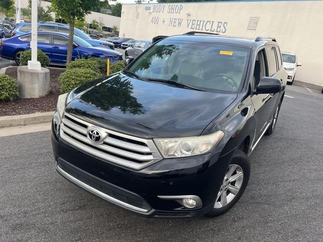 Photo of 2011 Black Toyota Highlander