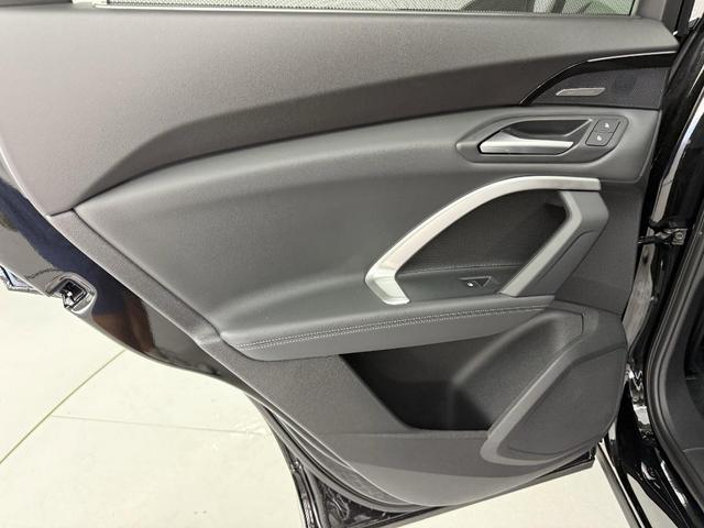 Photo of 2025 Mythos Black Metallic Audi Q5