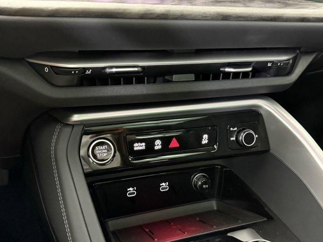 Photo of 2025 Tambora Gray Metallic Audi Q5