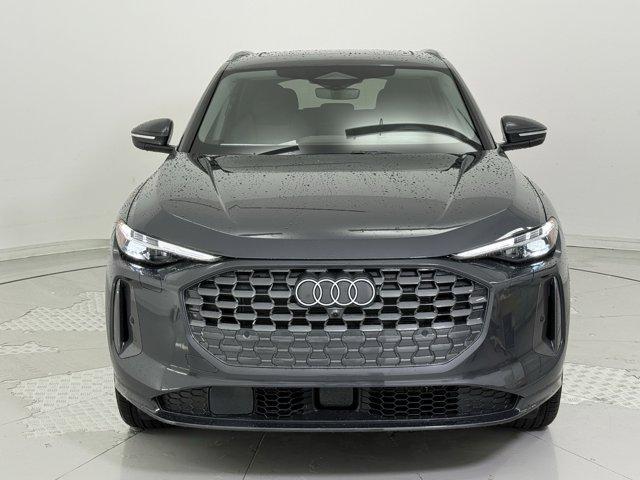Photo of 2025 Tambora Gray Metallic Audi Q5