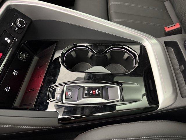 Photo of 2025 Tambora Gray Metallic Audi Q5