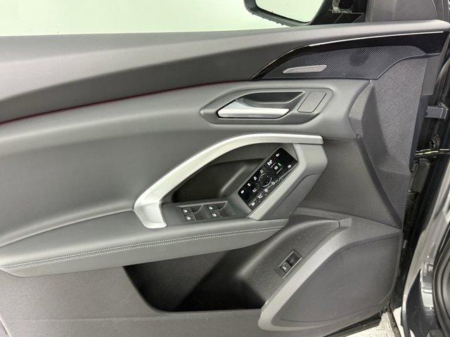 Photo of 2025 Tambora Gray Metallic Audi Q5