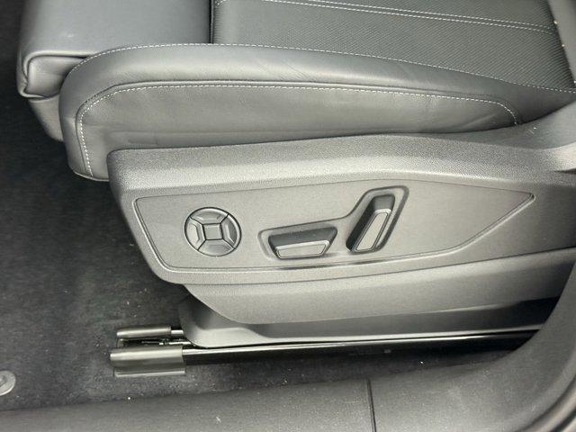 Photo of 2025 Tambora Gray Metallic Audi Q5