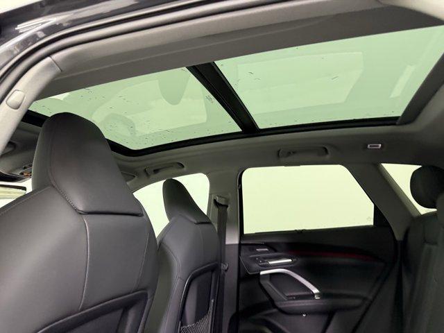 Photo of 2025 Tambora Gray Metallic Audi Q5