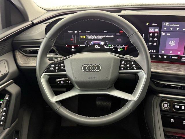 Photo of 2025 Tambora Gray Metallic Audi Q5