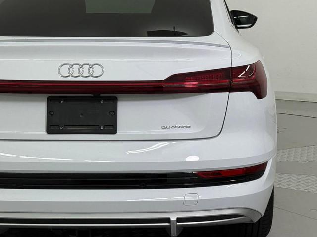 Photo of 2021 Glacier White Metallic Audi e-tron Sportback