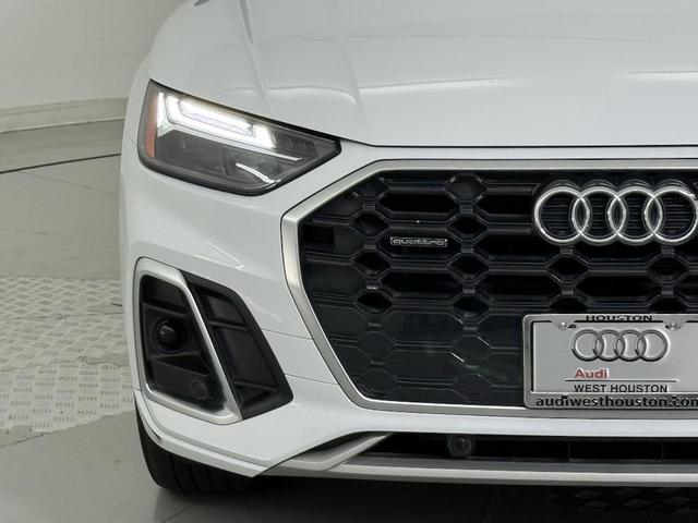 Photo of 2022 White Audi Q5