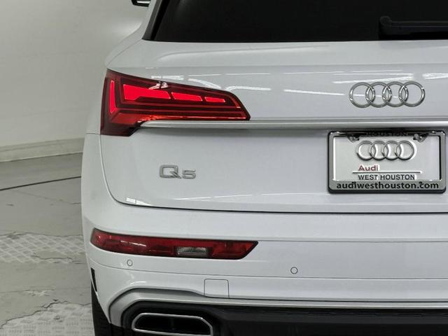 Photo of 2022 White Audi Q5