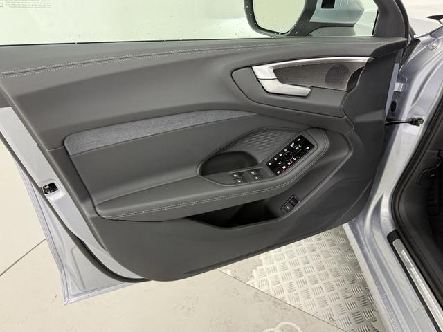 Photo of 2025 Florett Silver Metallic Audi A5