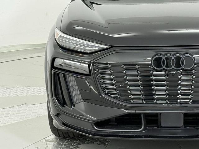 Photo of 2025 Mythos Black Metallic Audi SQ6 e-tron