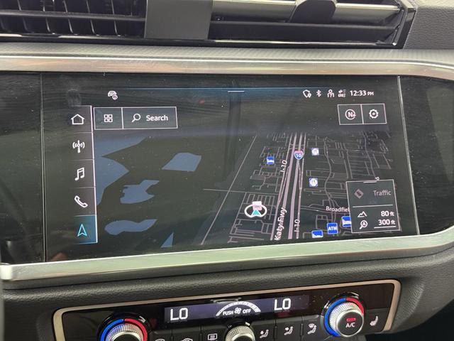 Photo of 2024 Mythos Black Metallic Audi Q3