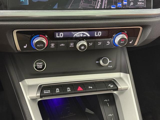 Photo of 2024 Mythos Black Metallic Audi Q3
