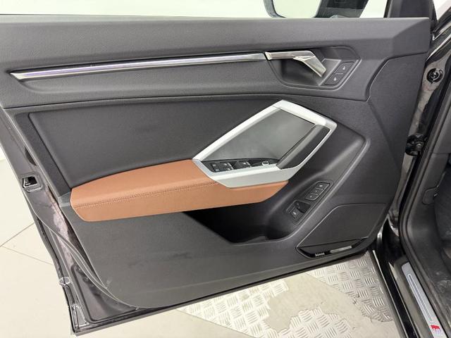Photo of 2024 Mythos Black Metallic Audi Q3