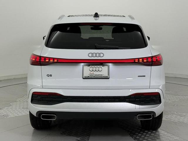 Photo of 2025 Glacier White Metallic Audi Q5