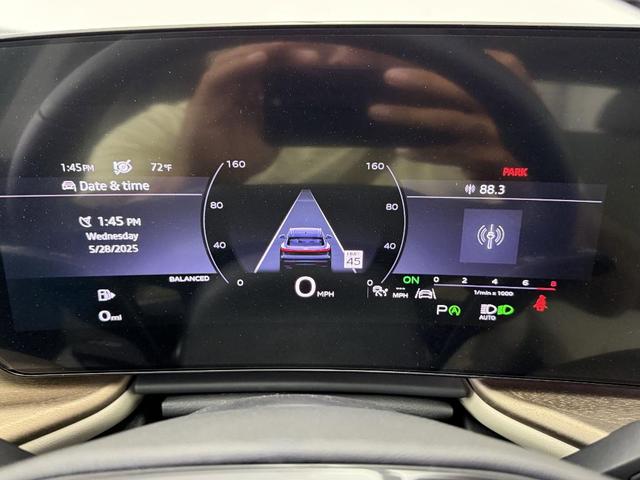 Photo of 2025 Glacier White Metallic Audi Q5