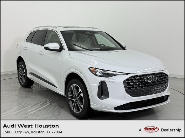 Photo of 2025 Glacier White Metallic Audi Q5
