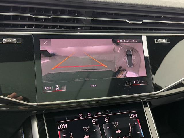 Photo of 2025 Samurai Gray Metallic Audi Q7